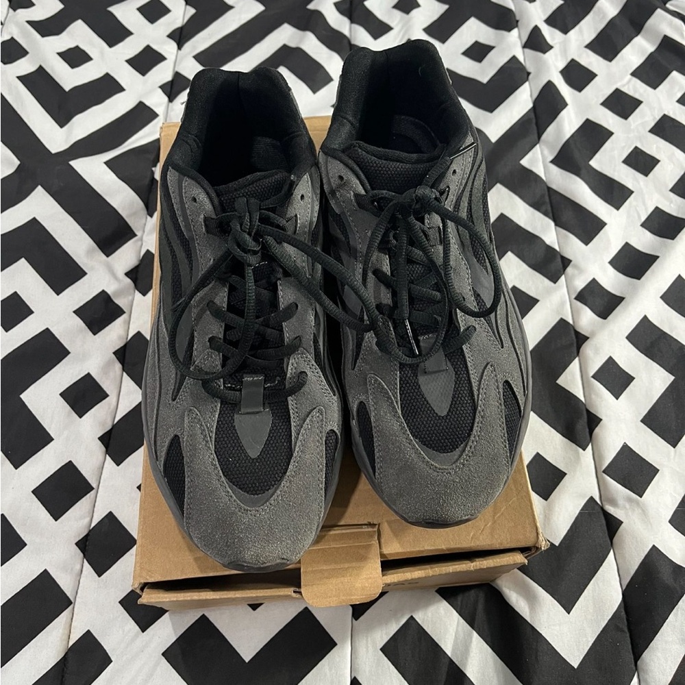 Yeezy 700 Sneakers